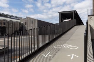 New Hanza M Tala Biroji 18