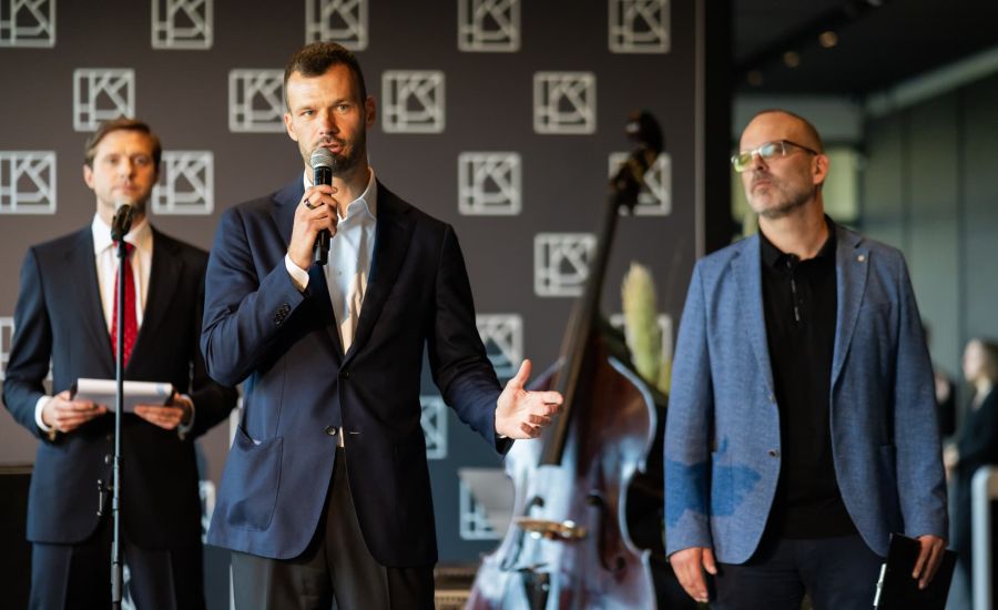 Pillar New Hanza Tala 1