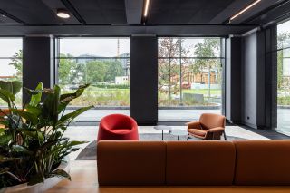 New Hanza M 1 vestibils