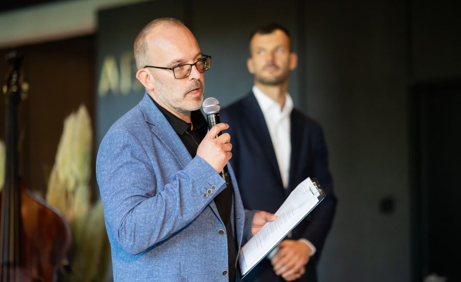 Pillar New Hanza Tala 1