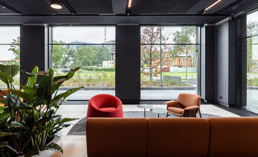 A klases New Hanza biroju ēkas lobijs